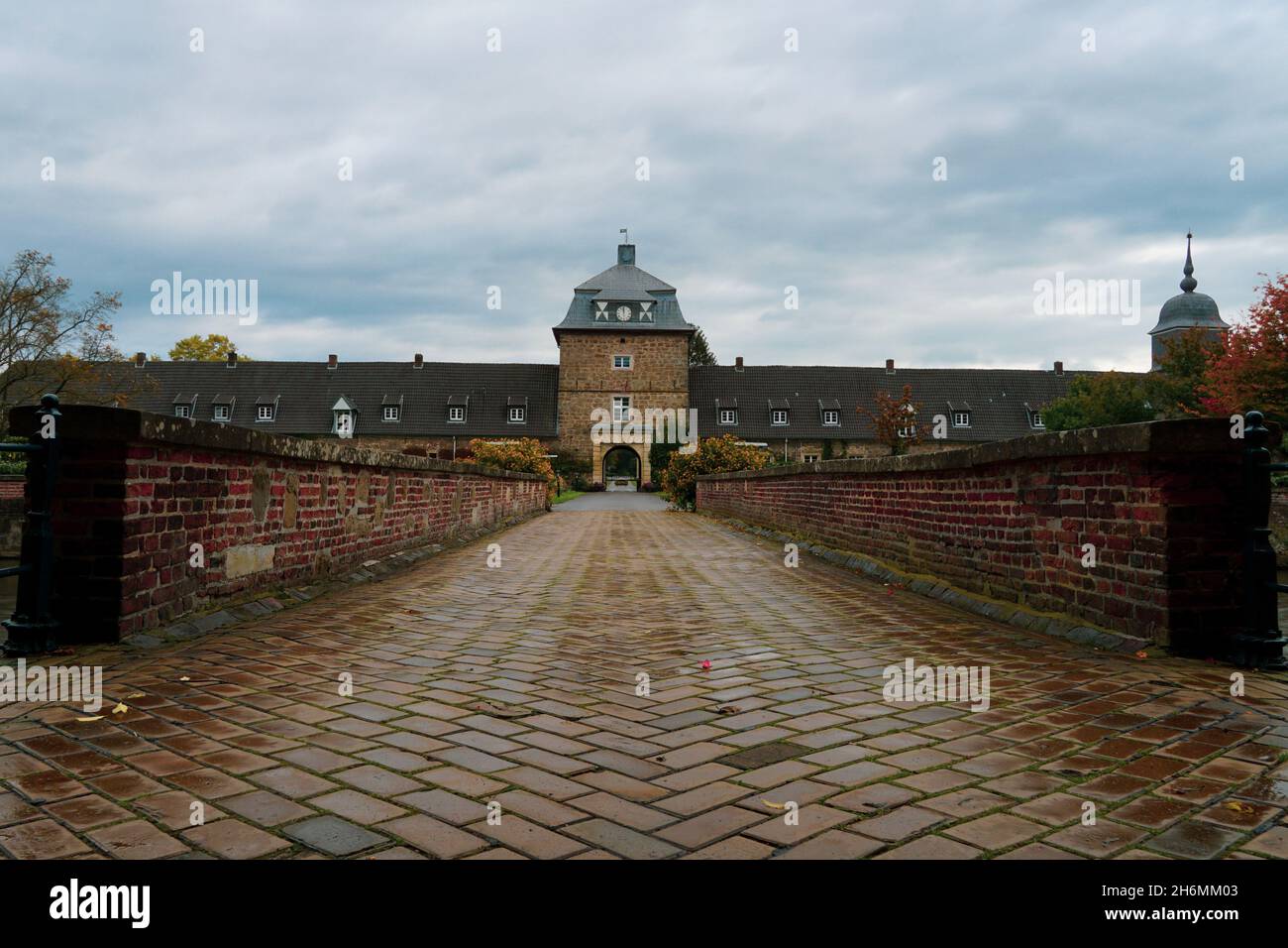 Historisches Schlossmuseum Lembeck in Dorsten, Deutschland an einem bewölkten Tag Stockfoto