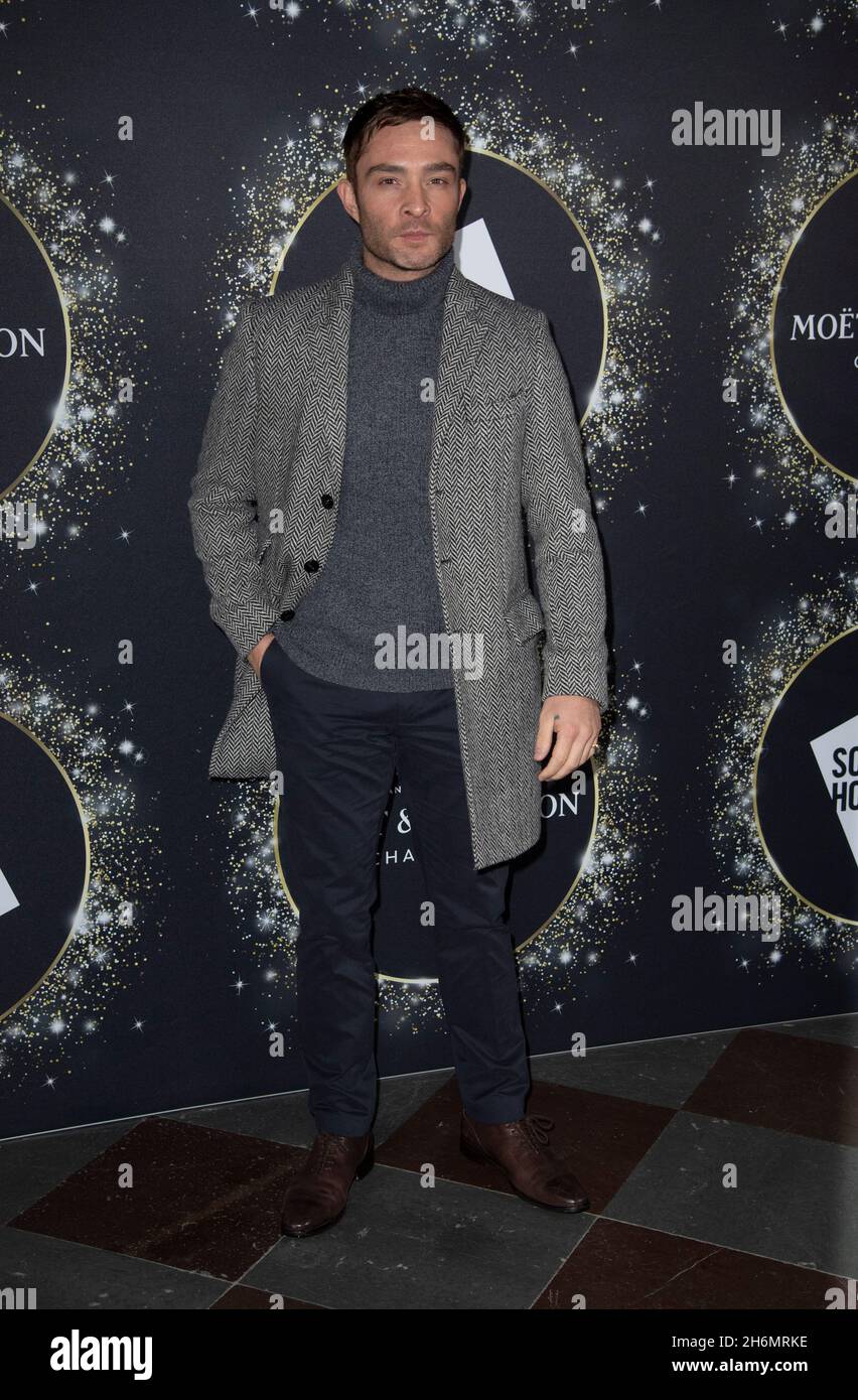 LONDON, ENGLAND - 16. NOVEMBER: Ed Westwick besucht das Skate im Somerset House, London, England. Am 16. November 2021.Foto Gary Mitchell/Alamy Live News Stockfoto