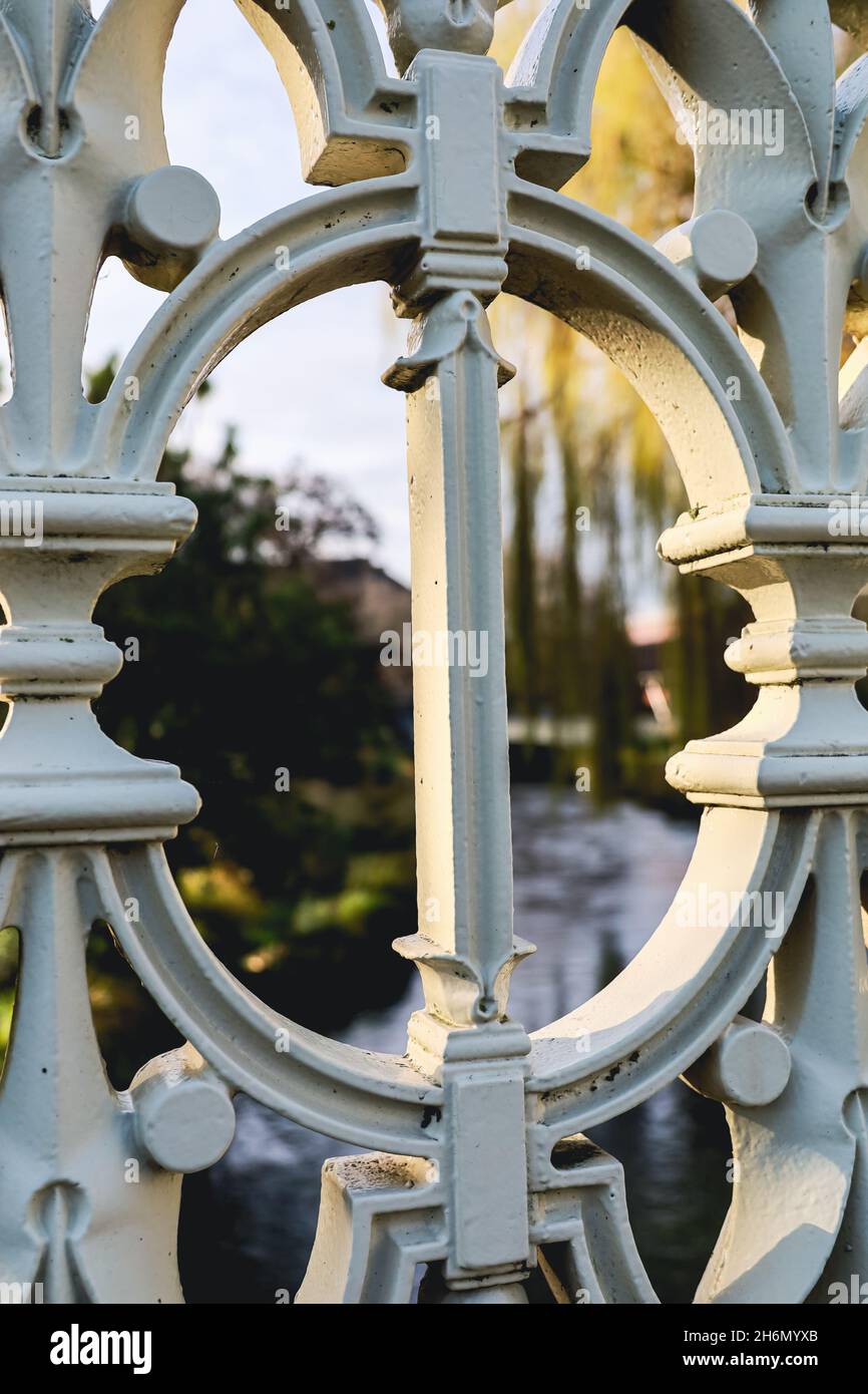 Blick durch die Brücke Stockfoto