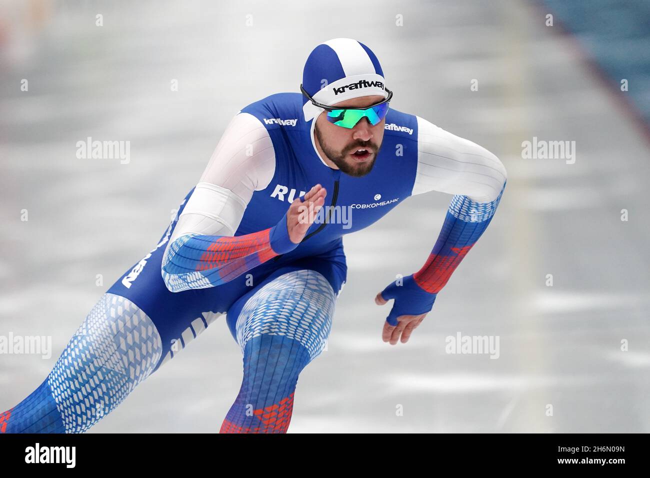 Artem Arefyev (RUS) in Aktion an 500MeterMännern während des ISU