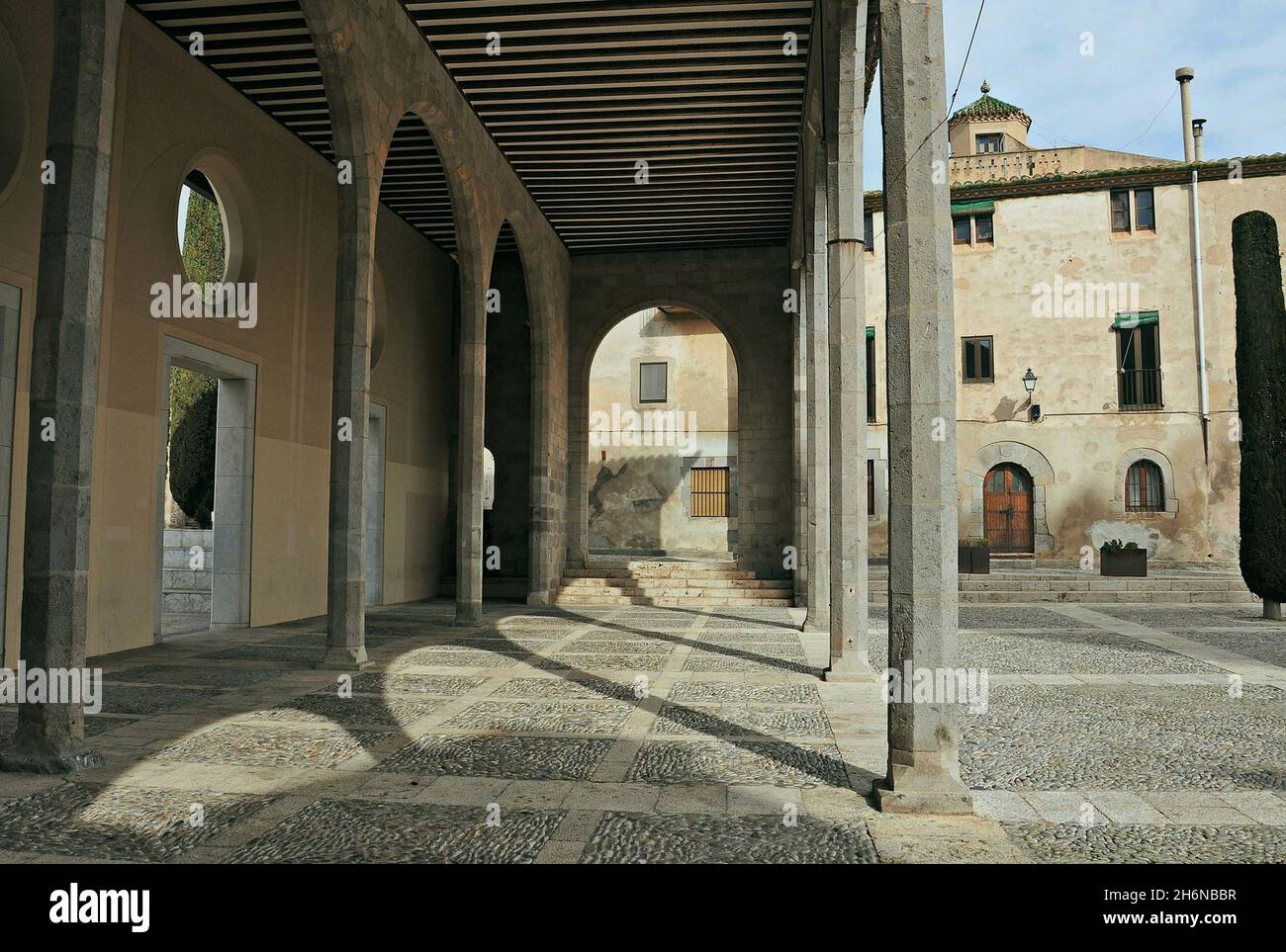 Der alte Fischmarkt von Castellón de Ampurias befindet sich in der katalanischen Region Alto Ampurdán, Provinz Gerona, Katalonien, Spanien Stockfoto