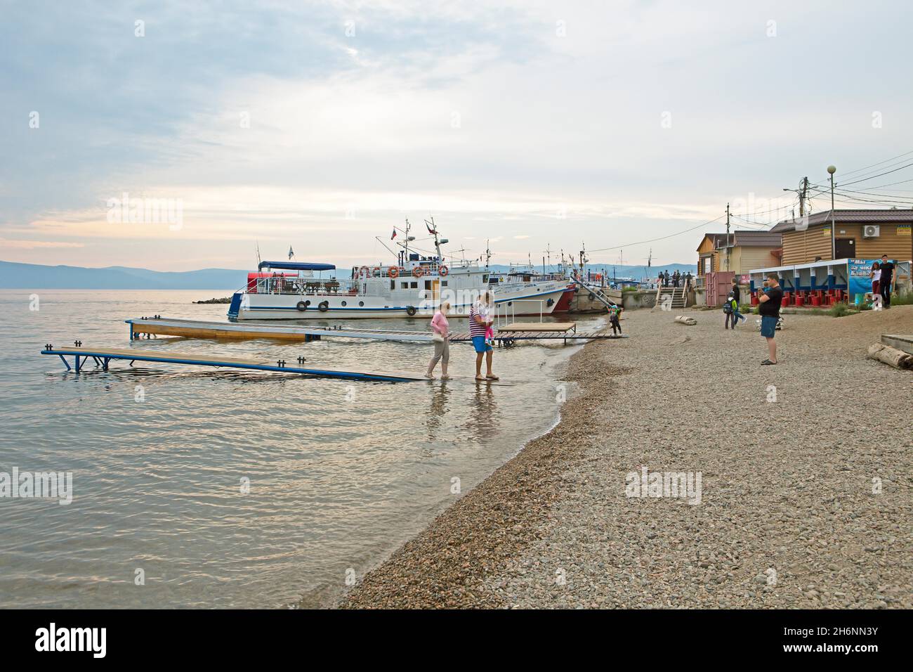 Listwjanka-Bootshafen, Inkutsk-Provinz, Sibirien, Russland Stockfoto