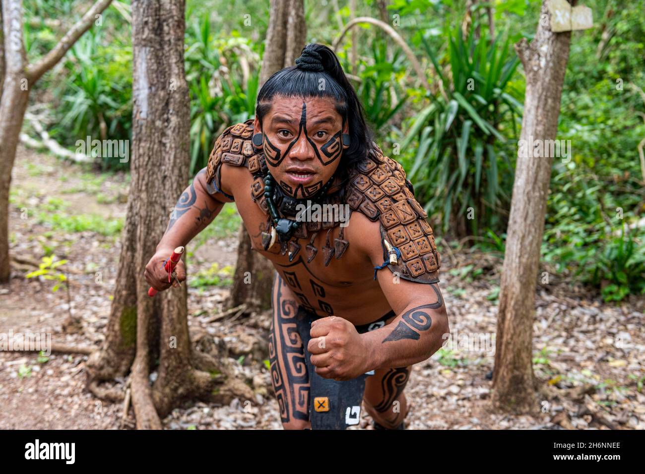 Maya gekleidet indianer, Yucatec-Maya archäologische Stätte, Ekʼ Balam, Yucatan, Mexiko Stockfoto