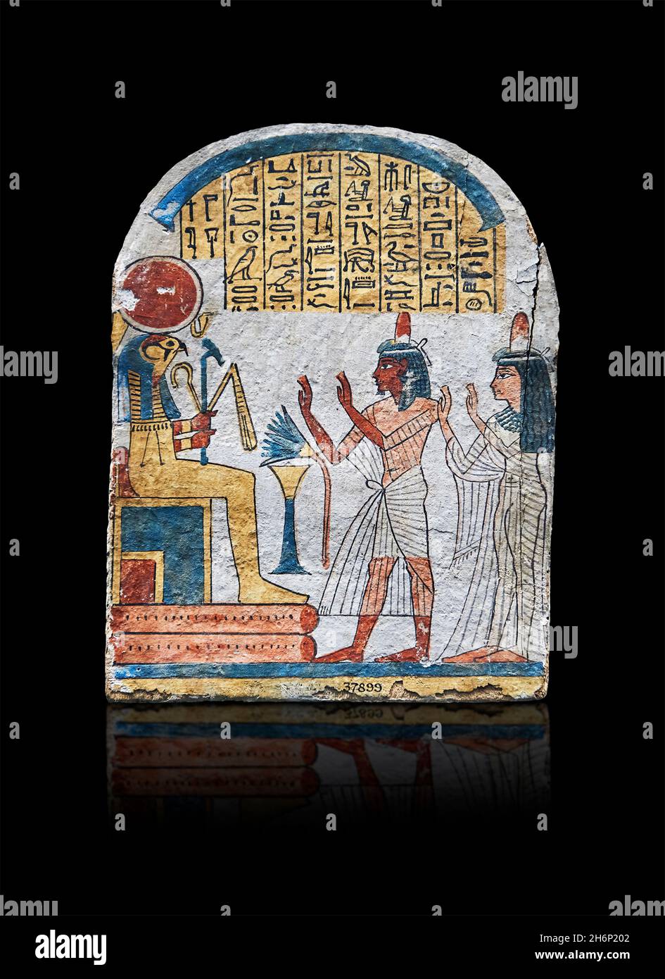 Alte ägyptische Stele von Nakhtefmut, 1390-1352, 18. Dynastie, Theben. British Museum EA37899. Sykomore Feigenholz stela Nachtefmut: Es gibt einen s Stockfoto
