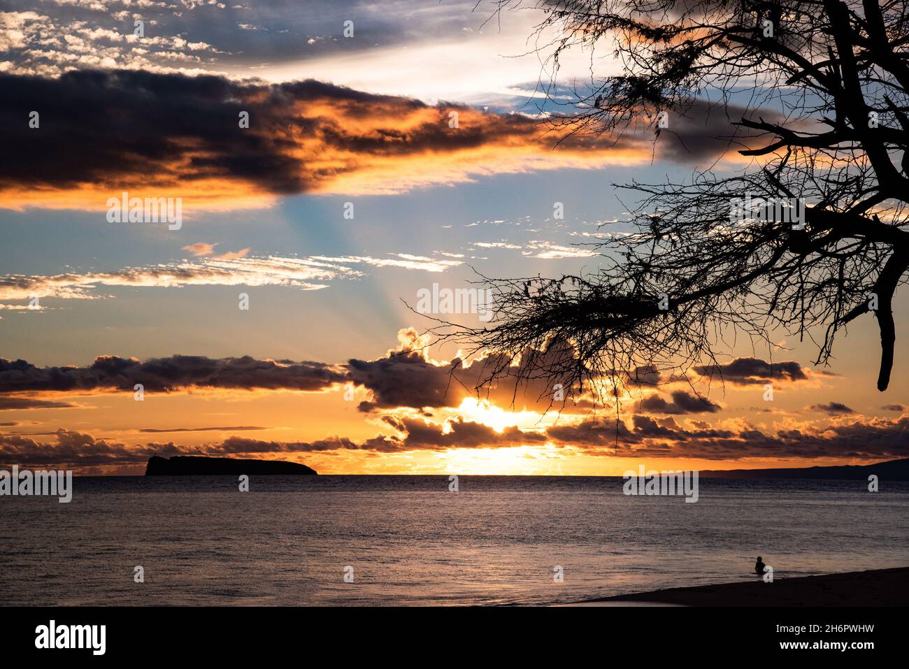Sonnenuntergang am Makena Beach, Maui - Hawaii Stockfoto