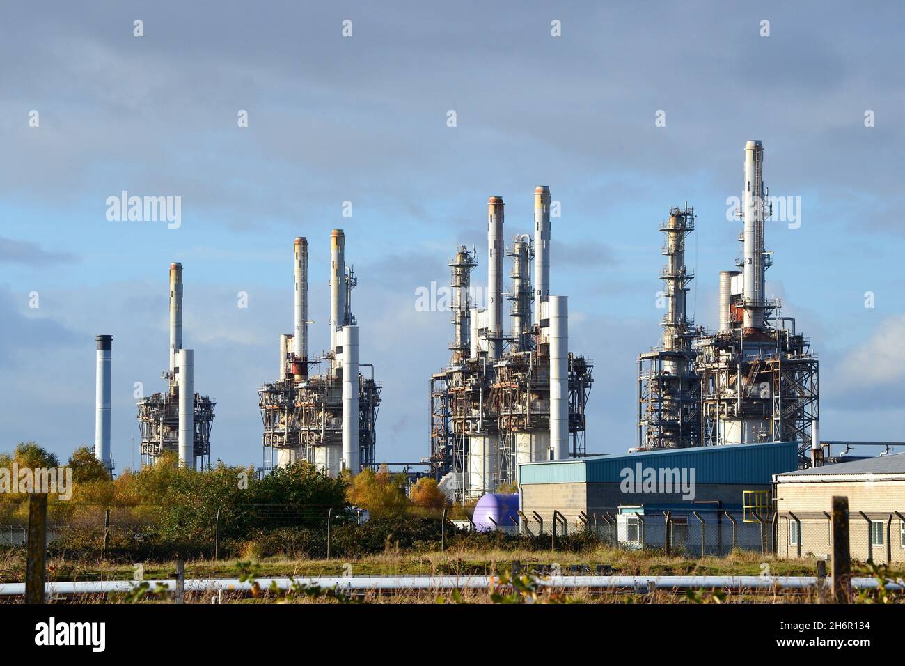 ConocoPhillips Oil Terminal, Raffinerie- und Verarbeitungsanlage, Teesside, Großbritannien, wo Öl- und Erdgasflüssigkeiten aus der Nordsee gelagert und verarbeitet werden. Stockfoto