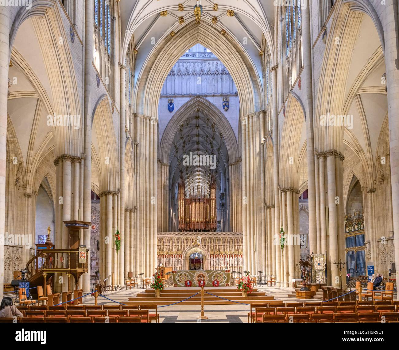 Der Altar des York Minster mit Blick nach Osten, York, England, Großbritannien Stockfoto