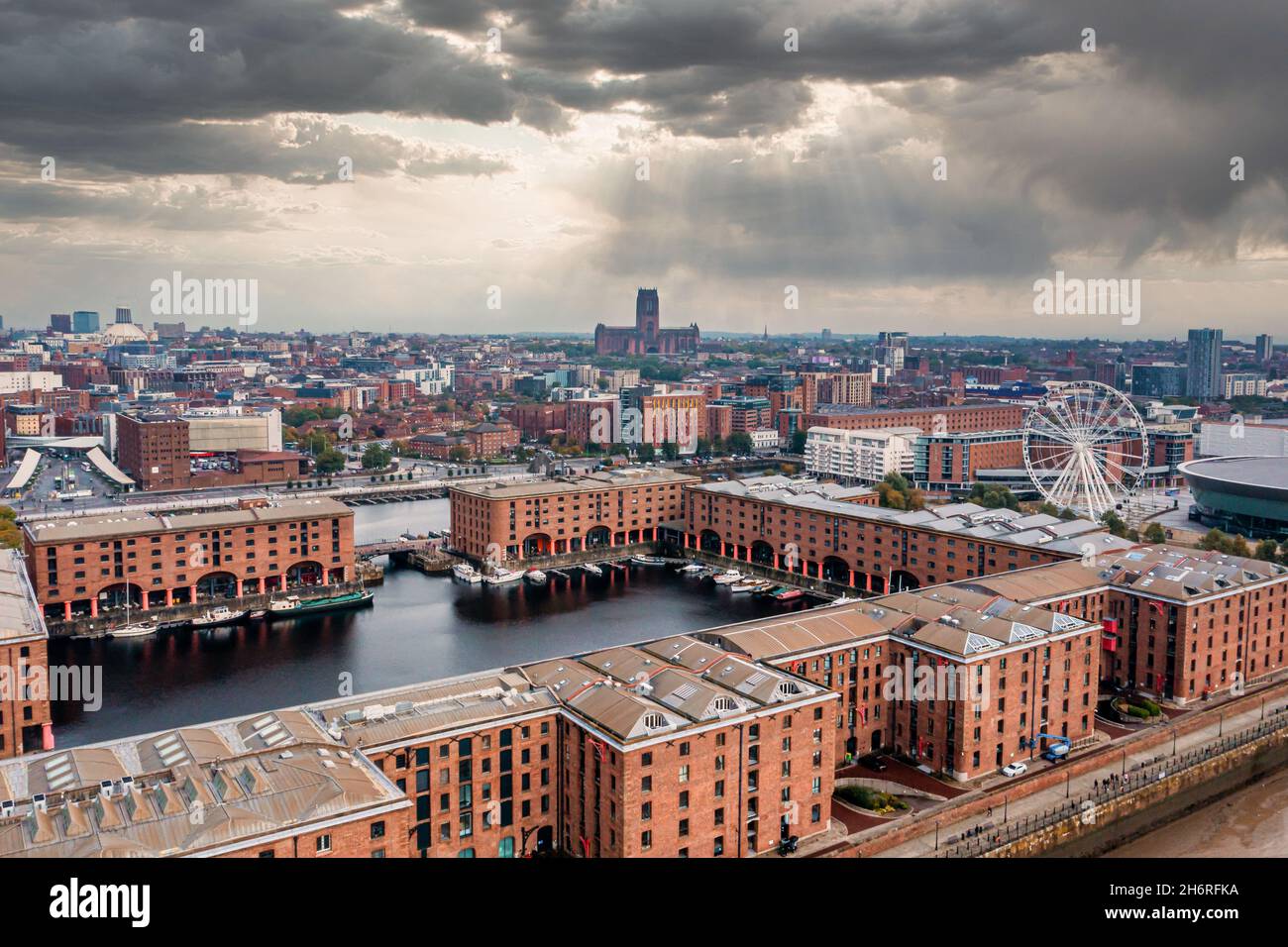Luftaufnahme der Skyline von Liverpool in Großbritannien Stockfoto