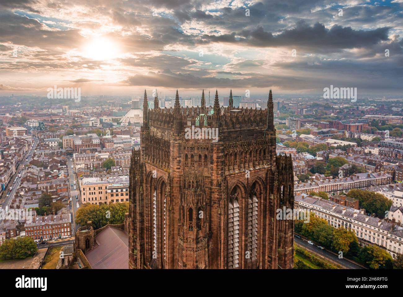 Luftaufnahme der Liverpool Cathedral in England Stockfoto