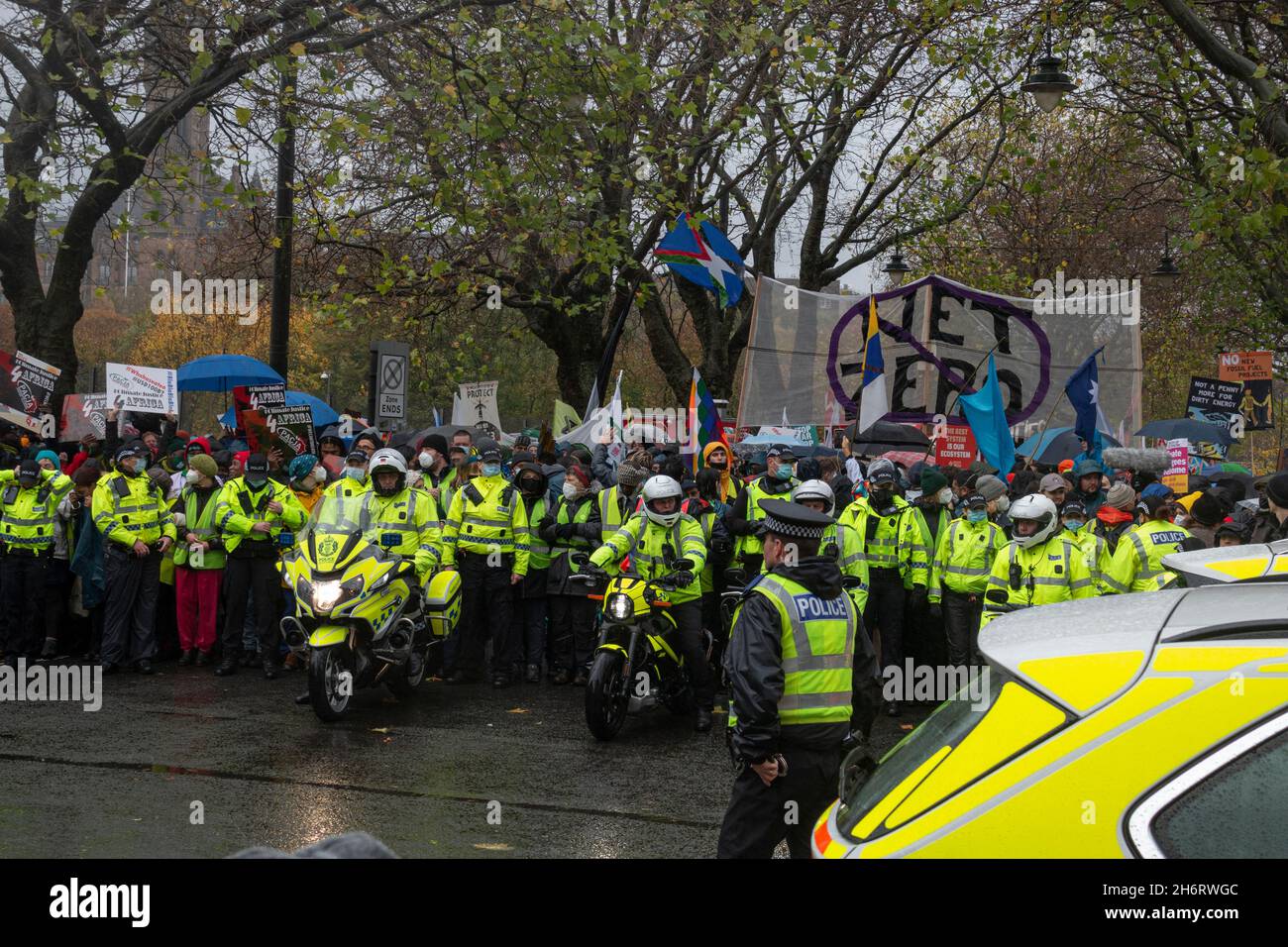 Glasgow protestmarsch während der COP26. Globaler Aktionstag Klimawandel Stockfoto
