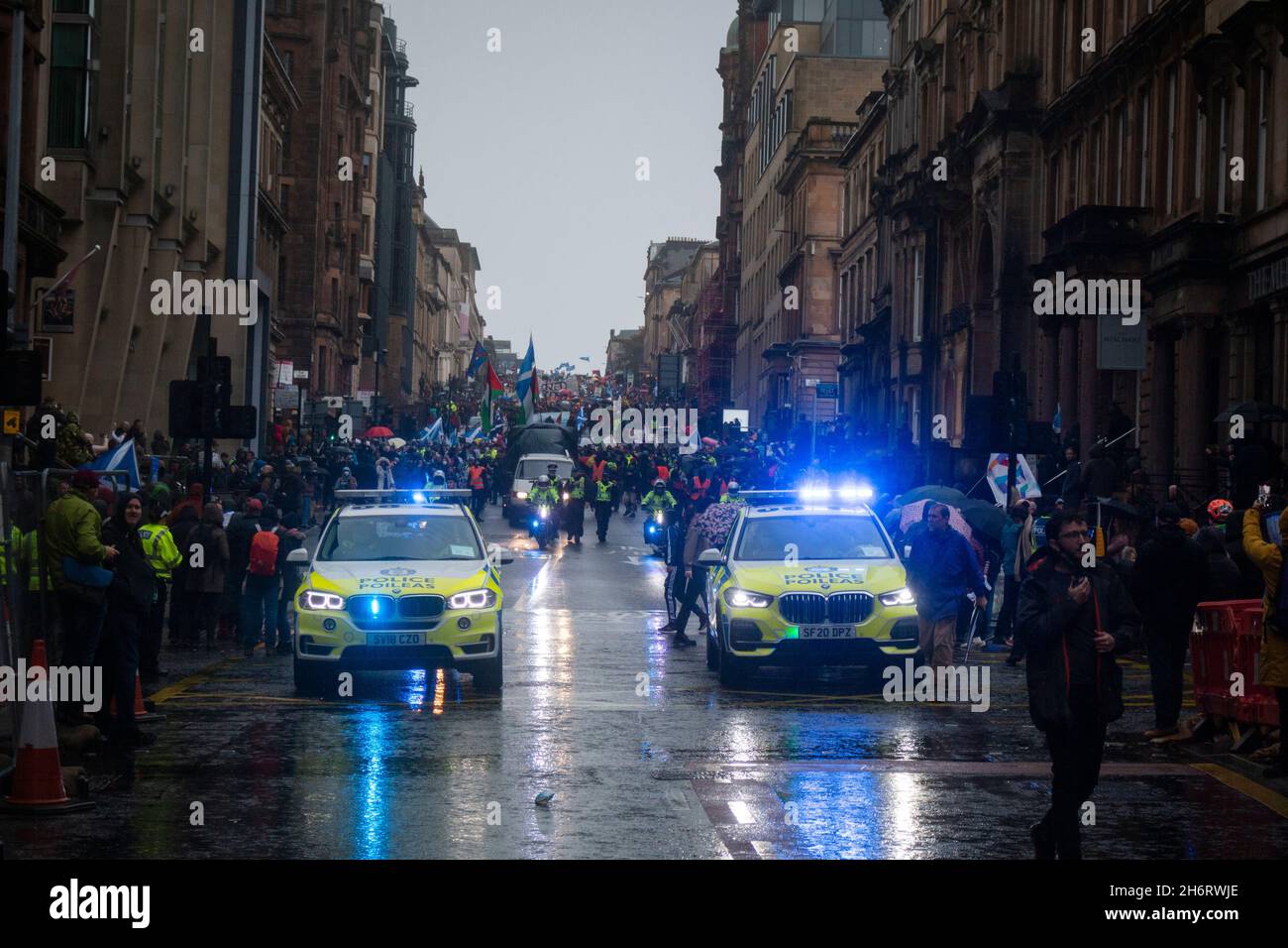 Glasgow protestmarsch während der COP26. Globaler Aktionstag Klimawandel Stockfoto