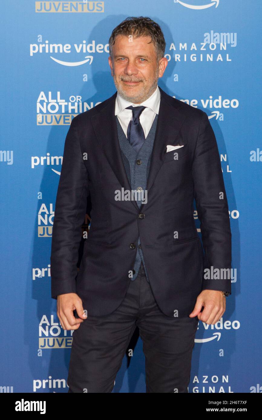 Turin, Italien. November 2021. Federico Cherubini ist zu Gast bei der Präsentation von „alles oder nichts: Juventus“. Juventus Football Club und Amazon Prime Video präsentierten „All or Nothing: Juventus“, eine von Amazon produzierte und vertriebene Sportdokumentarserie, die Sportvereine hinter den Kulissen dokumentiert. „All or Nothing: Juventus“ wurde während der Fußballsaison 2020-2021 gedreht und wird ab dem 25. November 2021 ausgestrahlt. Stockfoto
