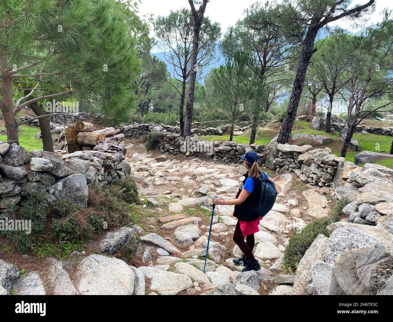 Malerische Aussicht auf den alten Latmos Trail in der Nähe von Sakarkaya Muğla Türkei Stockfoto