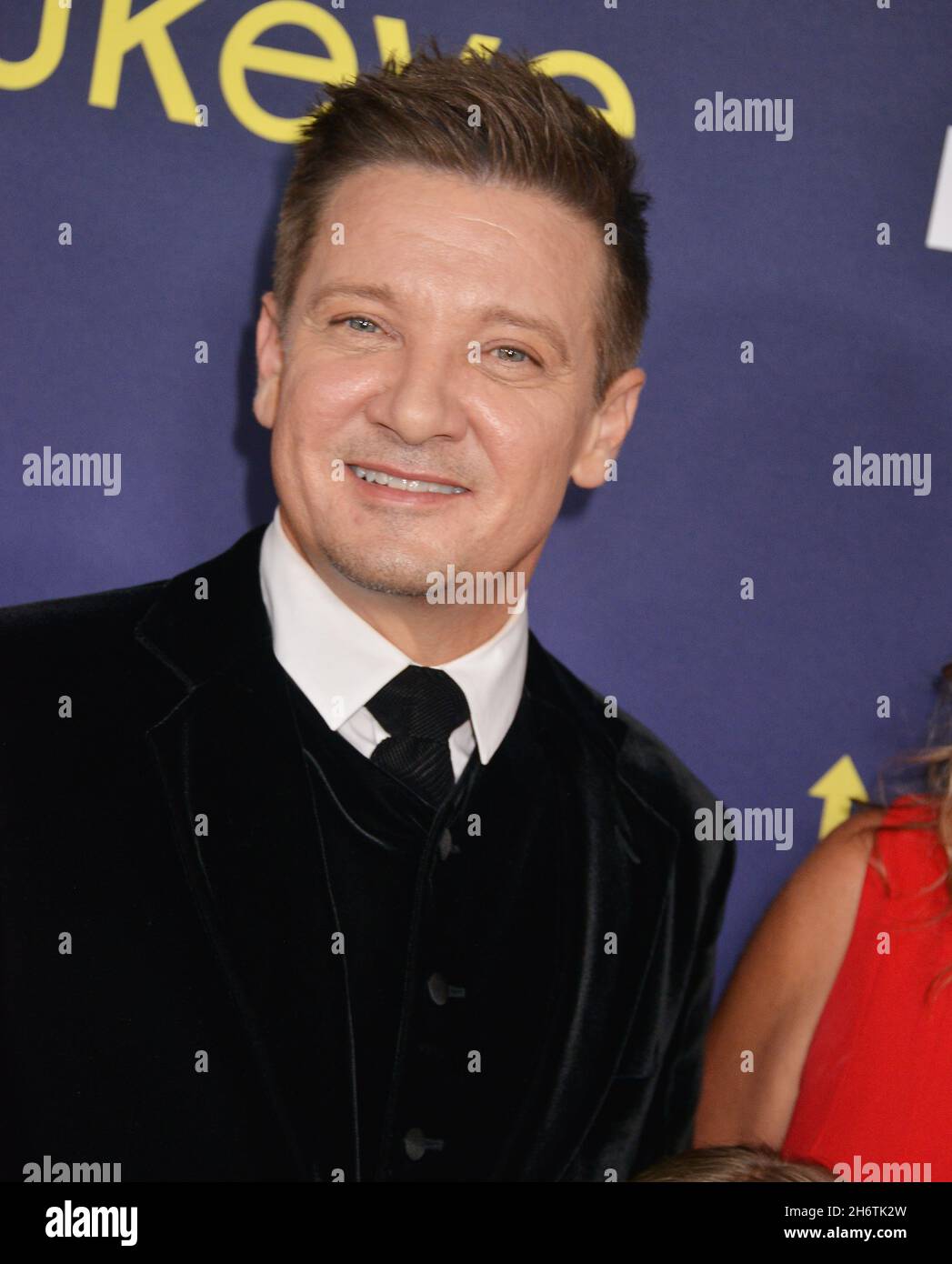 Los Angeles, USA. November 2021. Jeremy Renner 027 nimmt am 17. November 2021 an der Los Angeles Premiere von 'Hawkeye' der Marvel Studios im El Capitan Theatre in Los Angeles, Kalifornien, Teil. Quelle: Tsuni/USA/Alamy Live News Stockfoto