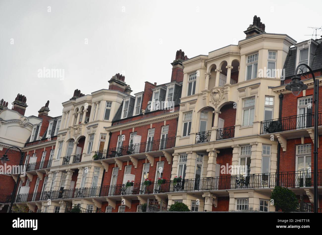 Einige Fotos, die während eines Nachmittagsspaziergangs durch den schönen Stadtteil Kensington und Chelsea im Herbst in London aufgenommen wurden. Stockfoto