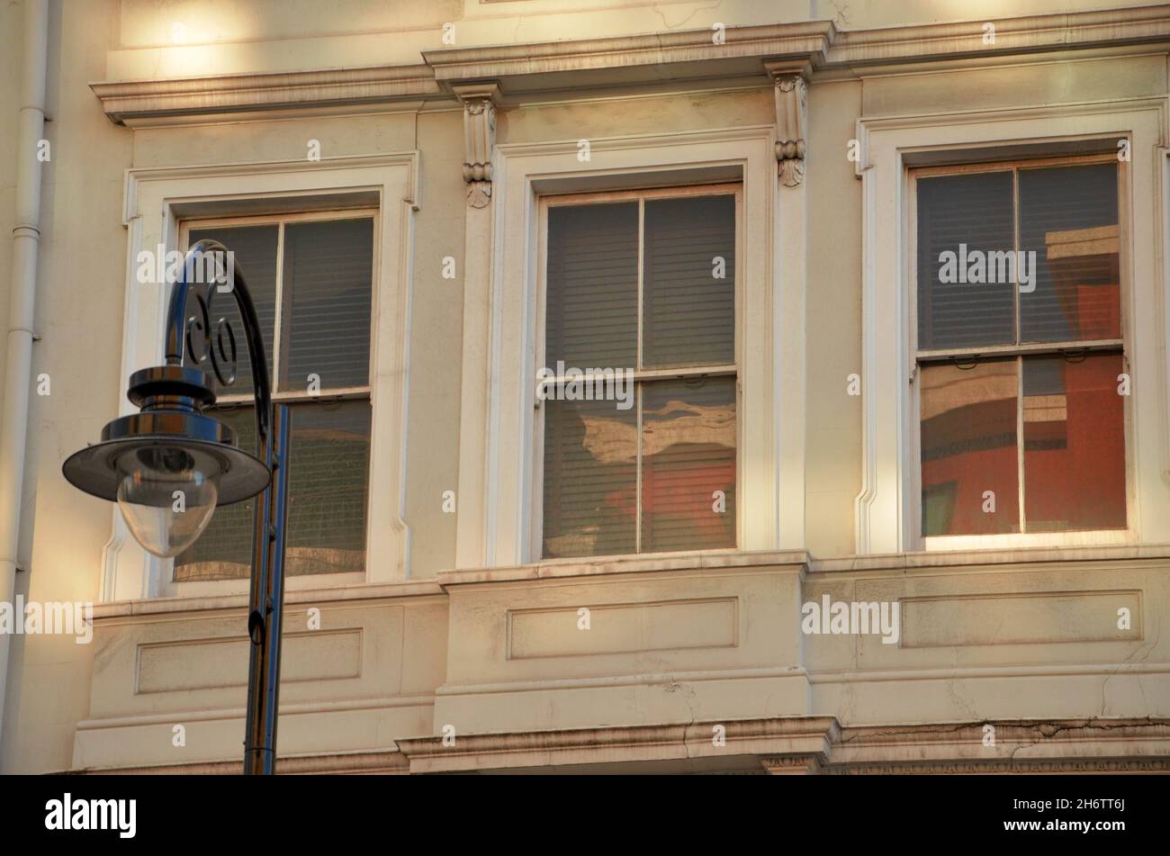 Einige Fotos, die während eines Nachmittagsspaziergangs durch den schönen Stadtteil Kensington und Chelsea im Herbst in London aufgenommen wurden. Stockfoto