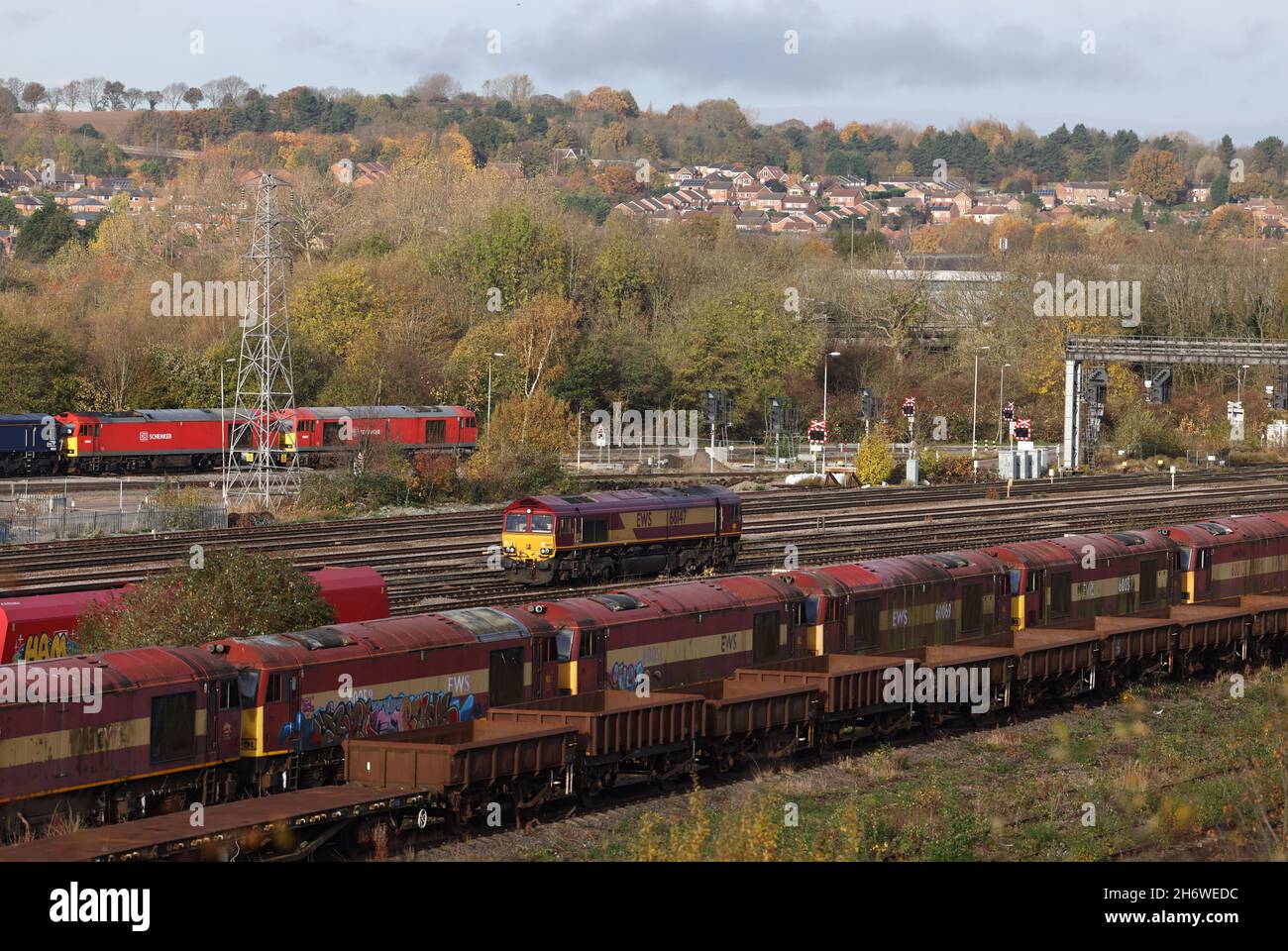 Toton, Nottinghamshire, Großbritannien. November 2021. Eine allgemeine Ansicht zu Toton Sidings, wo der geplante HS2-Hub East Midlands gestrichen wurde, nachdem die Regierung den Leeds-Teil der HS2-Hochgeschwindigkeitsstrecke verschrottet hatte. Credit Darren Staples/Alamy Live News. Stockfoto