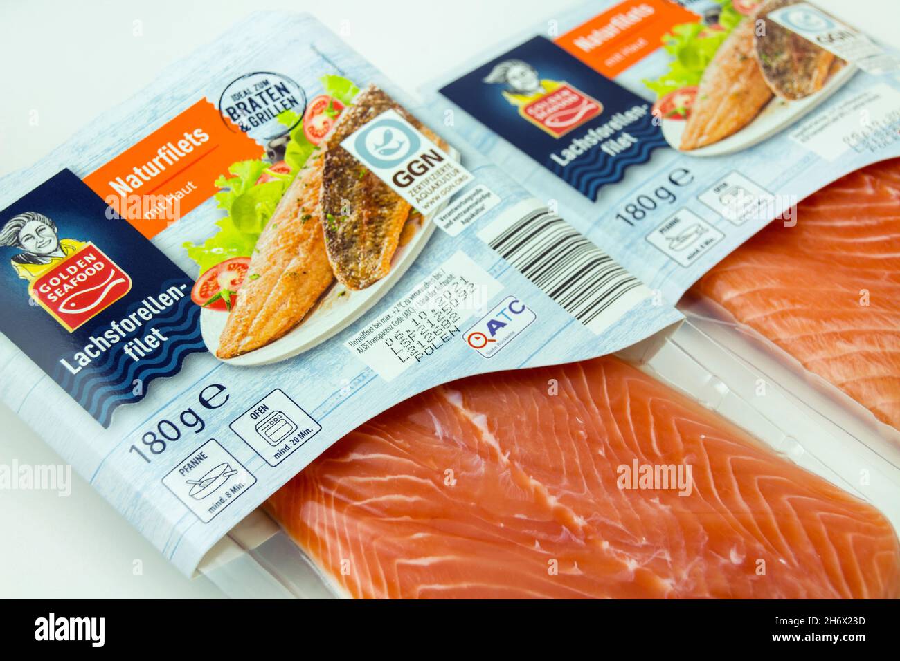 Seafood Golden - Seafood 2021: Label 1. GGN Golden Stockfotografie und Hamburg, Label GGNLachsforellen Alamy und Oktober - Deutschland Lachsforellen