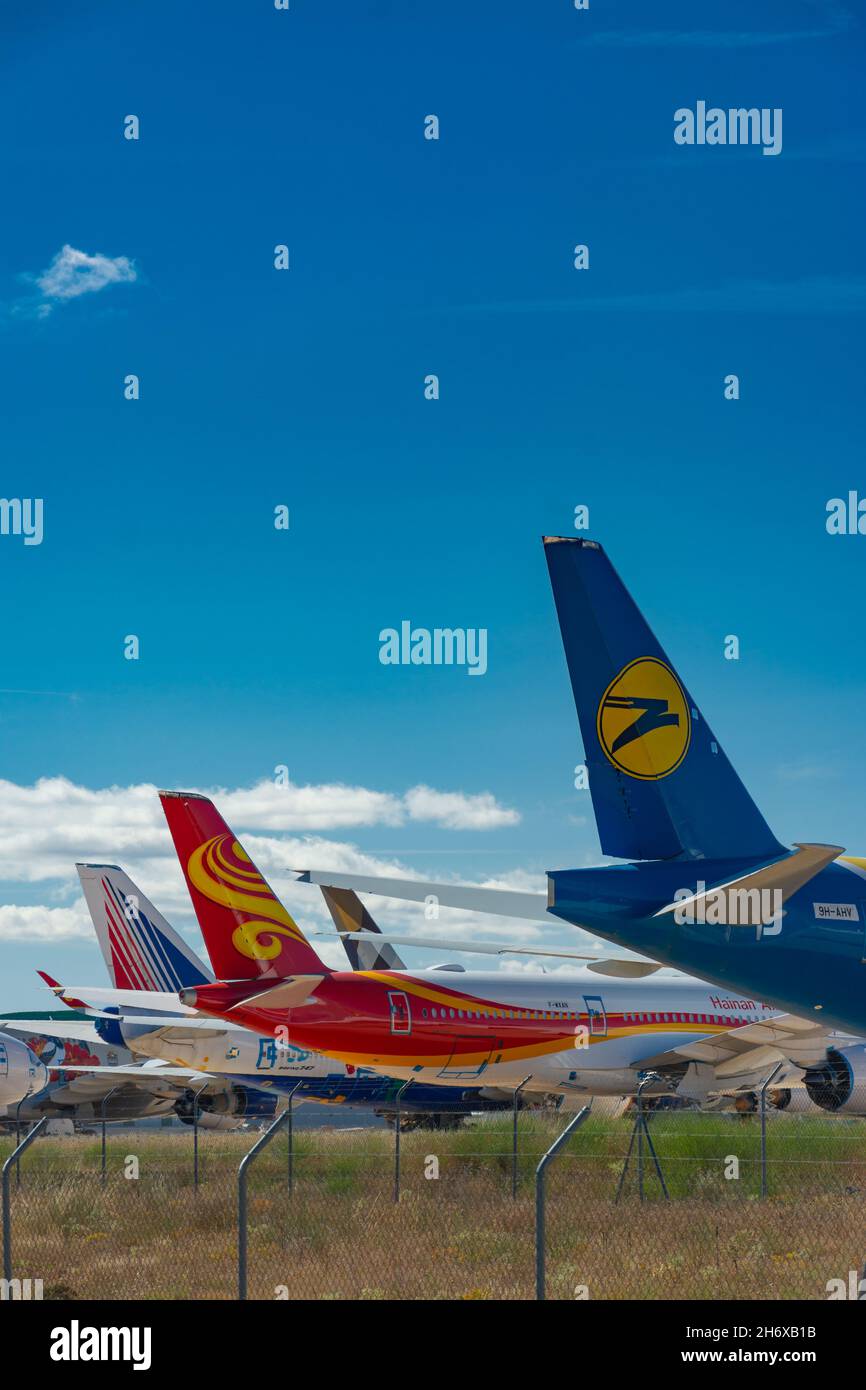 Caude, Teruel, Spanien. 13th. Juli 2021 - Teruel Aerodrome das größte Zentrum für Wartung, langfristige Lagerung und Recycling von Flugzeugen in Europa Stockfoto