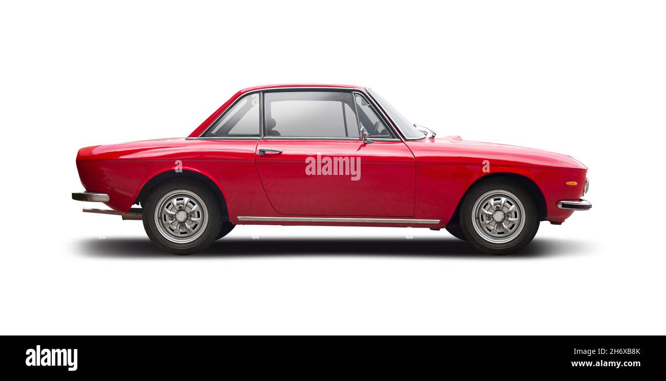 Klassischer italienischer roter Sportwagen isoliert auf weißem Hintergrund Stockfoto