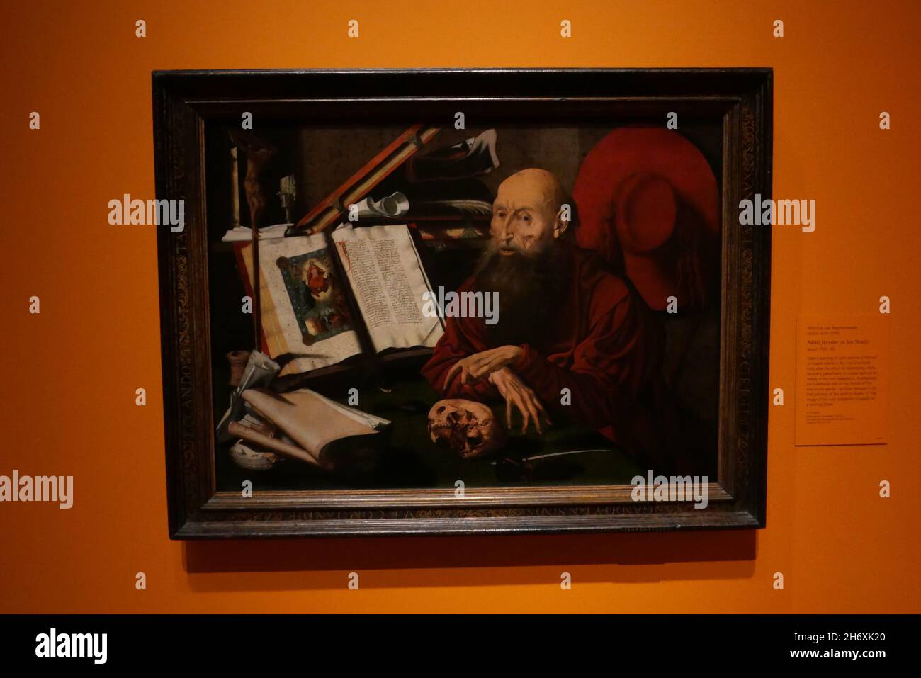 In der Nationalgalerie wird am 20. November 2021 eine große Ausstellung des deutschen Renaissance-Künstlers Albrecht Durer eröffnet. Die erste bedeutende britische Ausstellung der Werke des Künstlers in einer so breiten Palette von Medien seit fast zwanzig Jahren zeigt Dürers als Maler, Zeichner und Grafiker. Die meisten der ausgestellten Werke werden zum ersten Mal in Großbritannien gezeigt. Es konzentriert sich auf den Künstler durch seine Reisen bringt den Besucher näher an den Mann selbst und die Menschen und Orte, die er besucht., durch über hundert Gemälde, Zeichnungen, Drucke und Dokumente ... Stockfoto