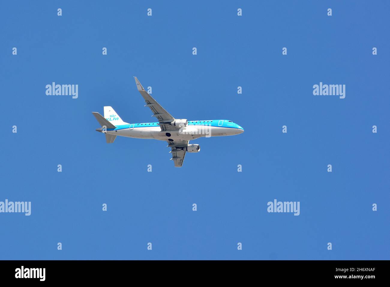 KLM Royal Dutch Airlines ( ist die Fluggesellschaft der Niederlande), Embraer E175STD Stockfoto