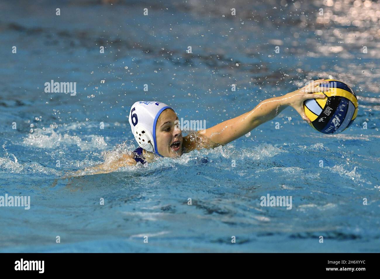 Juliette D'HALLUIN von Lille UC (FRA) im Einsatz während des Waterpolo Euro League Women, Gruppe B, Tag 1 zwischen Lille UC und Sirens Malta am Polo Natatorio, 18. November 2021 in Rom, Italien. Stockfoto