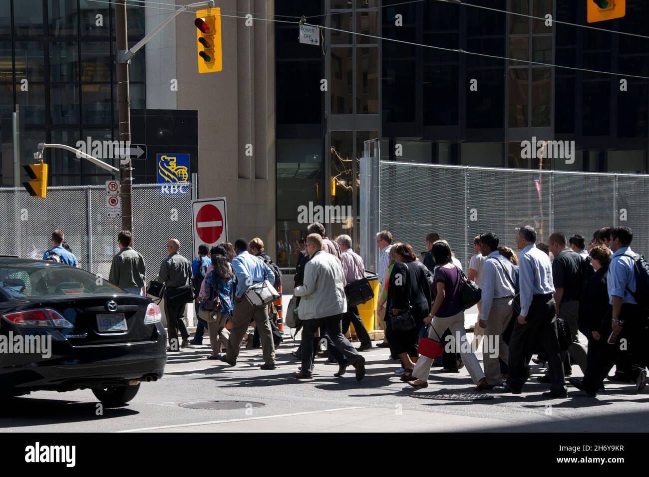 Toronto, Ontario, Kanada - 06/15/2010: Crowd Control Barriers use as part of Crown Management Planning in G20 Stockfoto