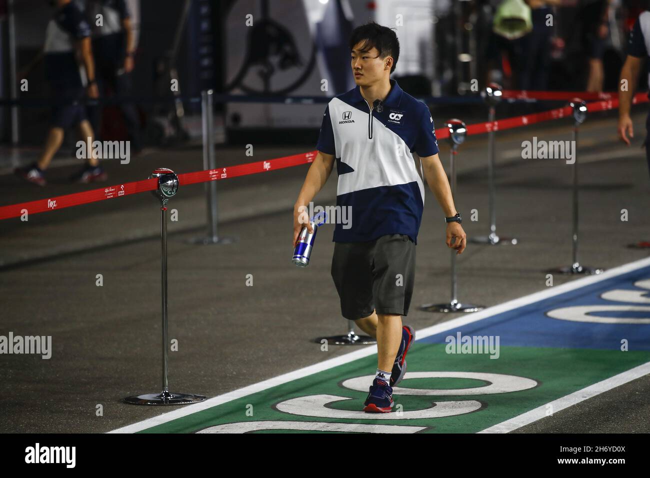 TSUNODA Yuki (jap), Scuderia AlphaTauri Honda AT02, Portrait während des Formel 1 Ooredoo Qatar Grand Prix 2021, 20. Lauf der FIA Formel 1 Weltmeisterschaft 2021 vom 19. Bis 21. November 2021 auf dem Losail International Circuit, in Lusail, Katar - Foto: Xavi Bonilla/DPPI/LiveMedia Stockfoto