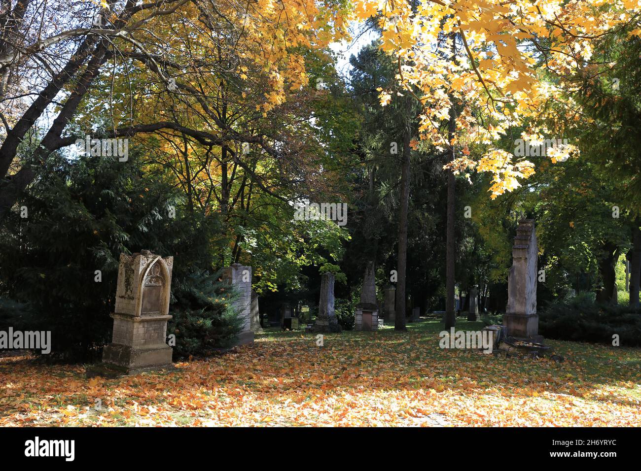Alter ungarischer Friedhof in Pozsony Stockfoto