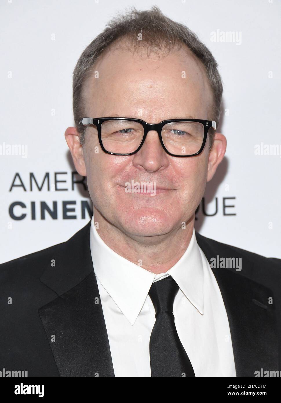 Los Angeles, USA. 18th. November 2021. Tom McCarthy kommt zu den jährlichen American Cinematheque Awards 35th, die am Donnerstag, dem 18. November 2021, im Beverly Hilton in Beverly Hills, CA, abgehalten werden. (Foto: Sthanlee B. Mirador/Sipa USA) Quelle: SIPA USA/Alamy Live News Stockfoto