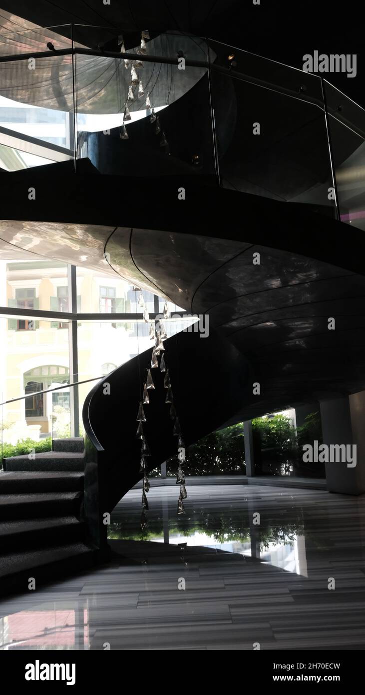 W Bangkok Hotel Spiral Staircase Sathorn Area Bangkok Thailand Stockfoto