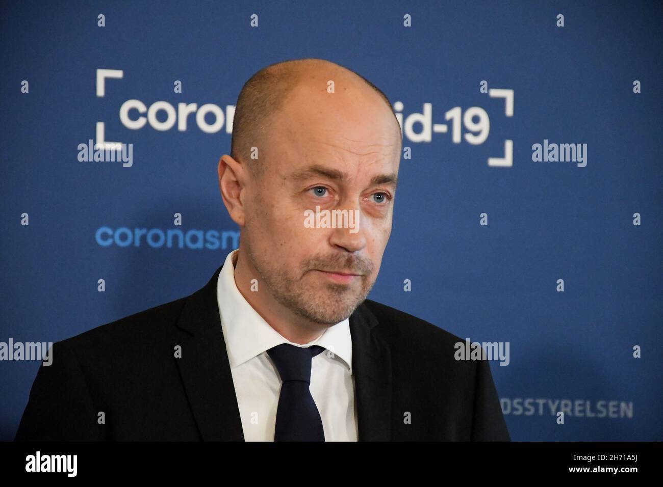 Kopenhagen/Dänemark./19. November 2021/ dänemarks Gesundheitsminister Magnus Heunicke hält heute in Capital eine gemeinsame Pressekonferenz mit anderen dänischen Gesundheitsauthoritäten zum Corona-Virus oder vodi-19 ab. (Foto..Francis Joseph Dean/Dean Bilder) Stockfoto