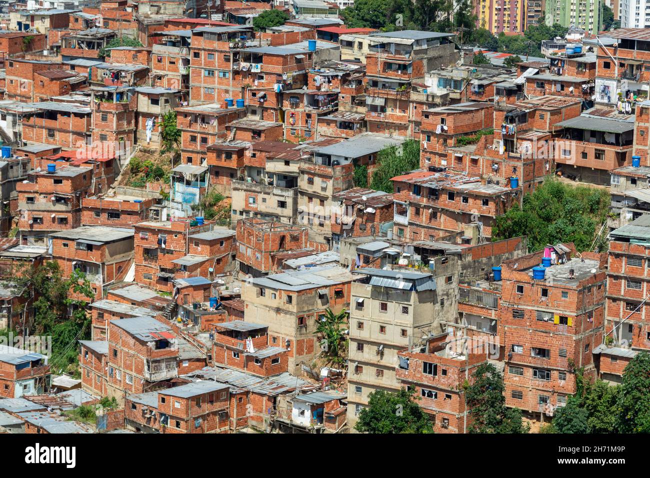 Petare-Viertel in Caracas, ist eines der größten und gefährlichsten in Lateinamerika. Hauptstadt der Gemeinde Sucre im Bundesstaat Mirand Stockfoto