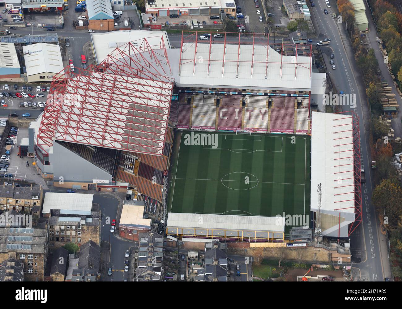 Luftaufnahme der Valley Parade, der Heimat des Bradford City Football Club, West Yorkshire Stockfoto
