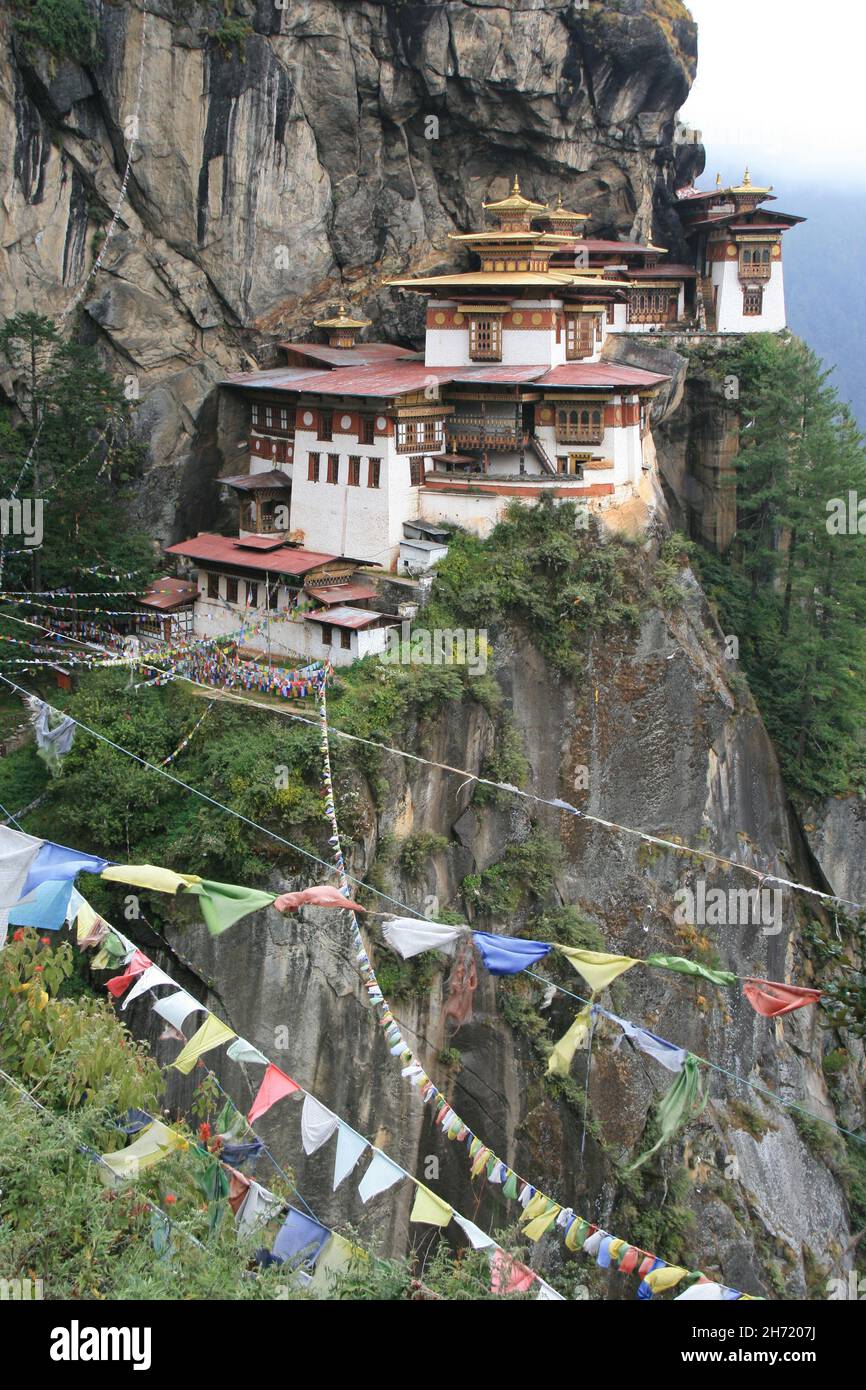 buddhistisches Kloster (Taktshang) in der Nähe von paro (bhutan) Stockfoto