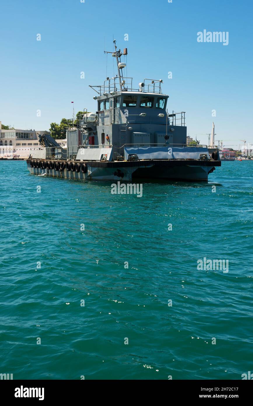 Das Rettungsschiff der Schwarzmeerflotte der russischen Marine. Stockfoto