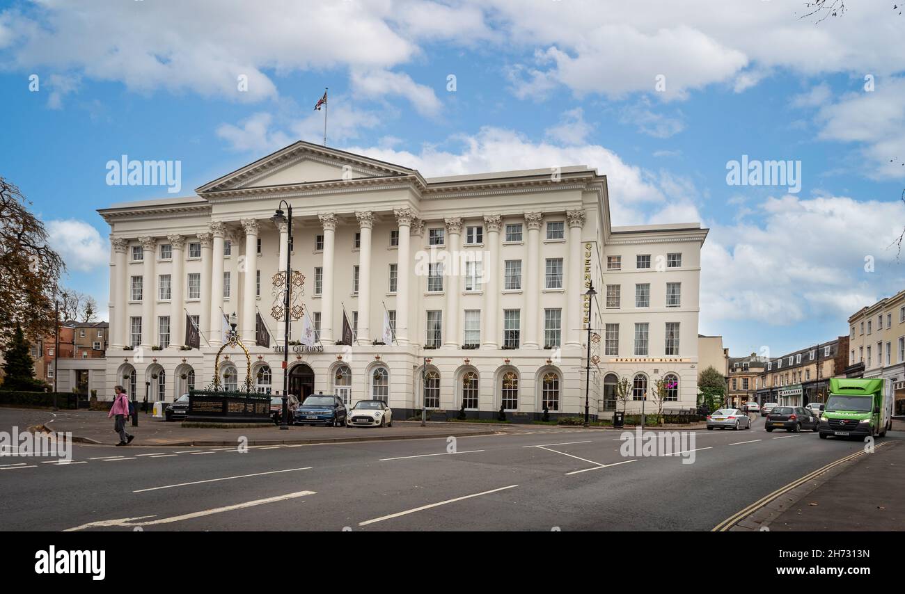 Queens Hotel in Cheltenham Gloucestershire, Großbritannien am 16. November 2021 Stockfoto
