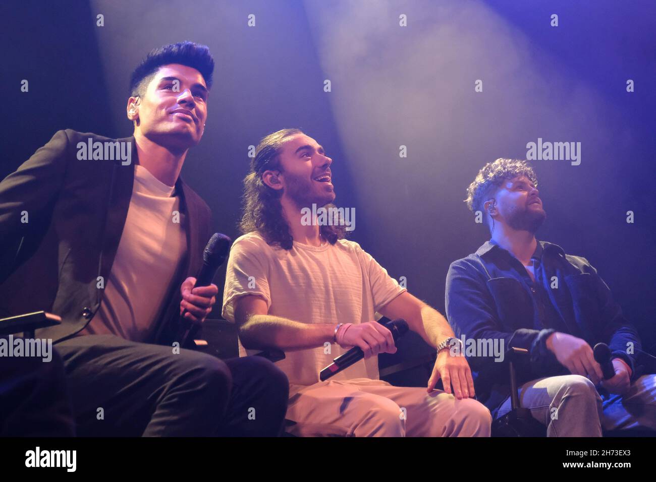 Southampton, Großbritannien. 18th. November 2021. L-R Siva Kaneswaran, Nathan James Sykes und Jay McGuiness mit der englisch-irischen Boyband The Wanted, die an einer Fragestunde im Brook teilnahm. Kredit: SOPA Images Limited/Alamy Live Nachrichten Stockfoto