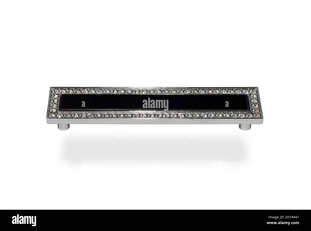 Glamouröser neuer moderner Türknauf mit Glitzersteinchen isoliert auf Weiß Stockfoto