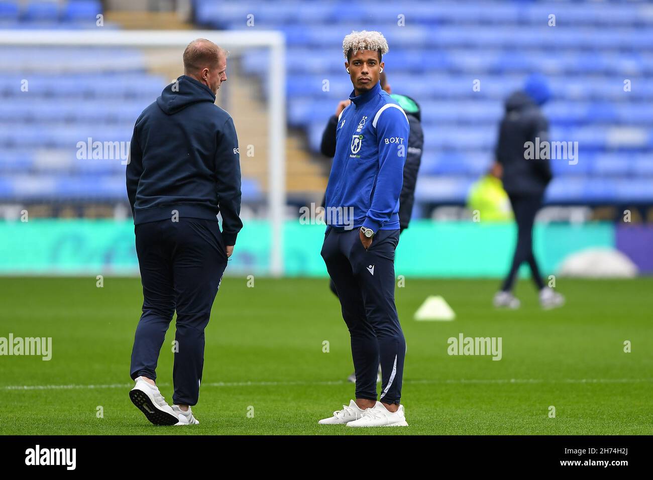 Lyle Taylor aus Nottingham Forest während des Sky Bet Championship-Spiels zwischen Reading und Nottingham Forest im Select Car Leasing Stadium, Reading am Samstag, den 20th. November 2021. Kredit: MI Nachrichten & Sport /Alamy Live Nachrichten Stockfoto