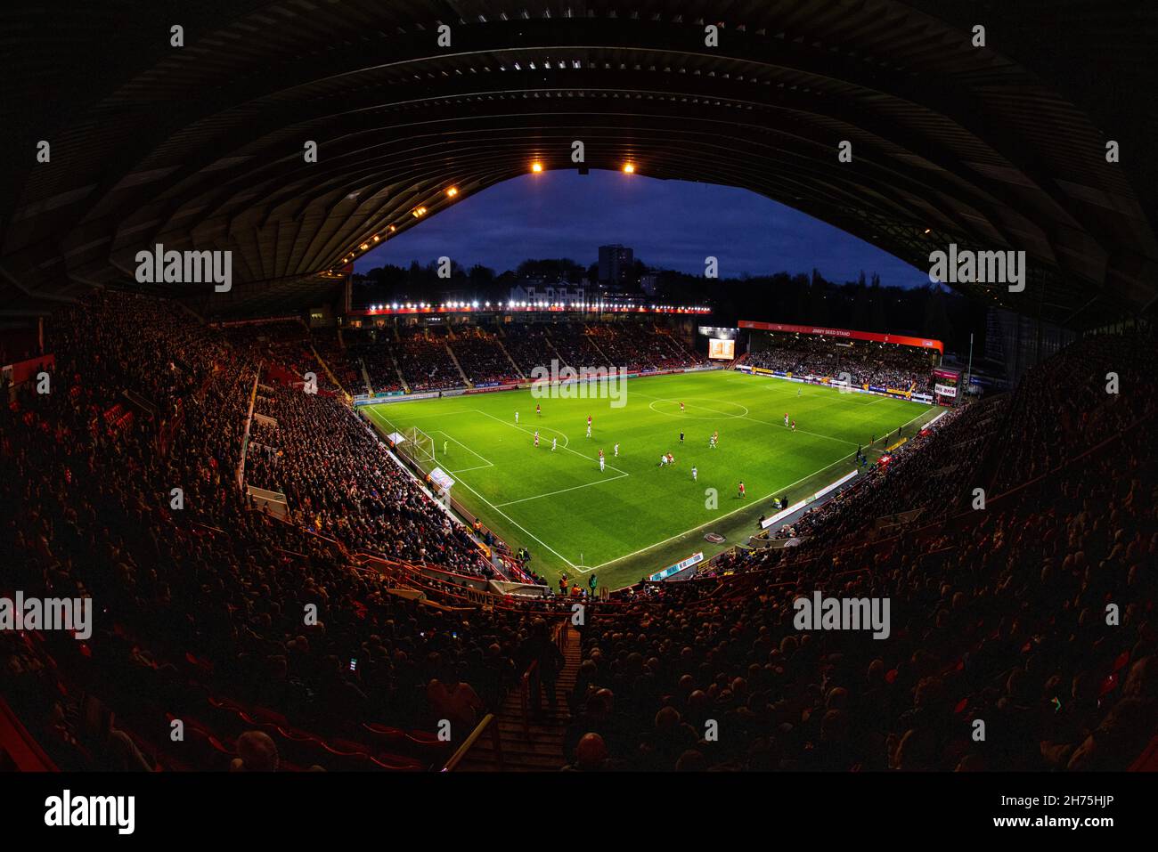 Allgemeiner Blick auf die Action während des Spiels während der Sky Bet League One im The Valley, London. Bilddatum: Samstag, 20. November 2021. Stockfoto