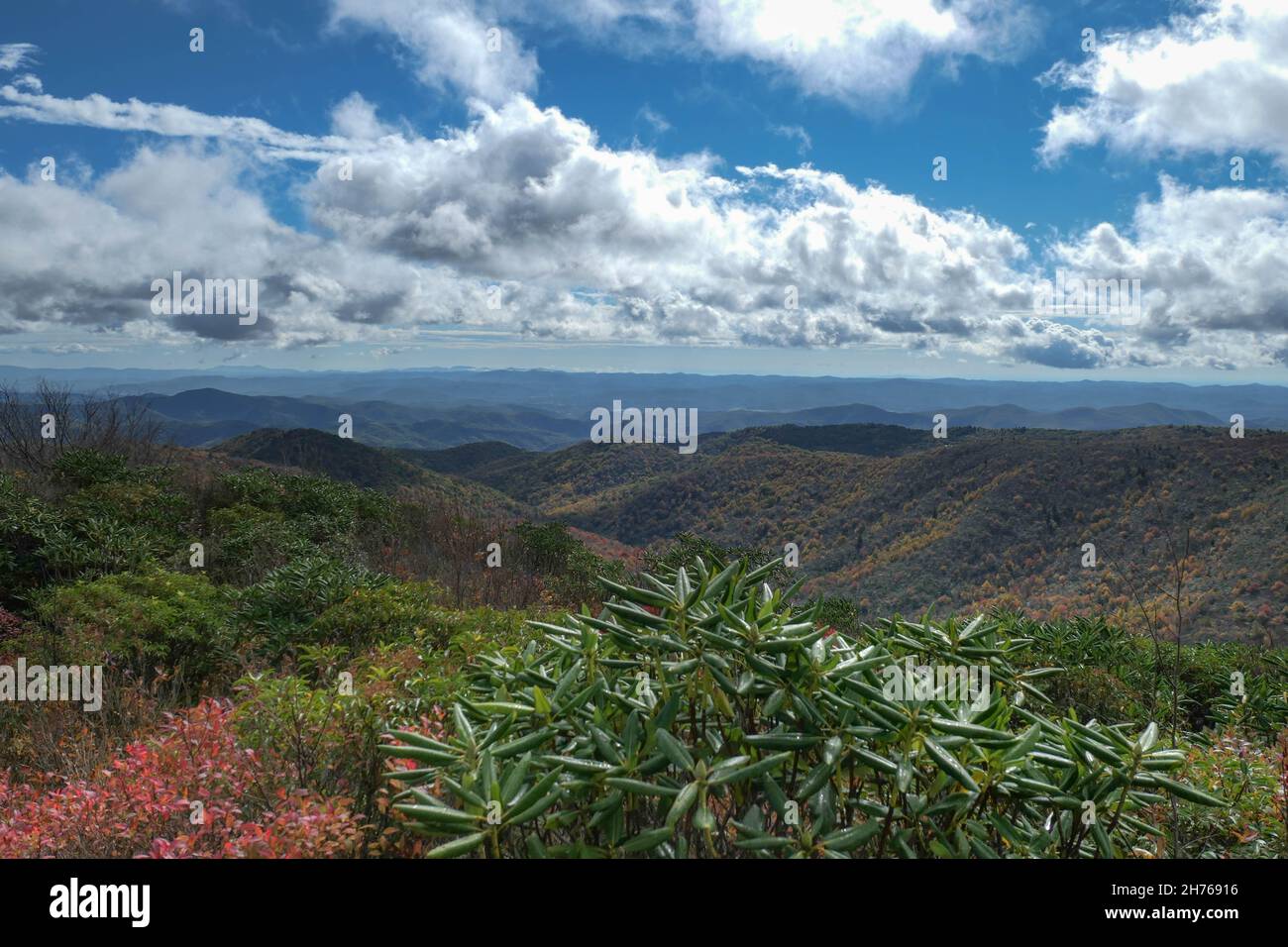 Blick auf die Appalachen mit Blick nach Süden in Richtung Tennessee Stockfoto Blick auf die Appalachen mit Blick nach Süden in Richtung Tennessee Stockfoto