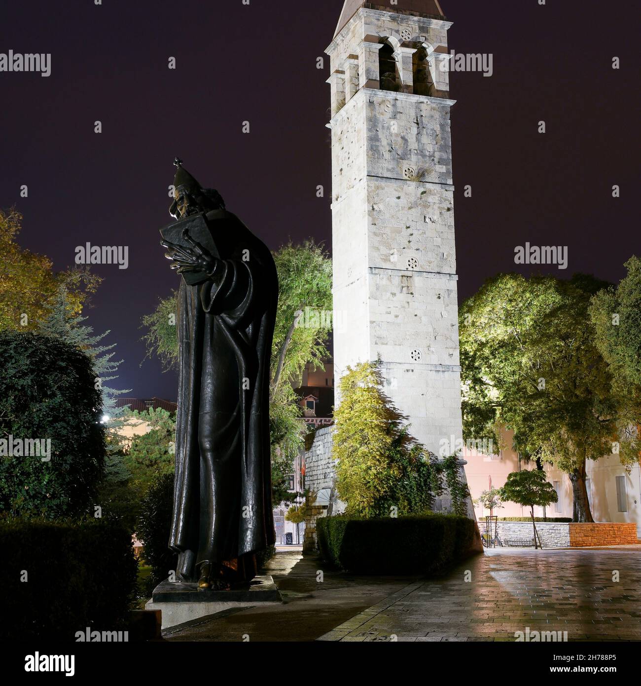 Statue von Grgur Ninski (Gregor von Nin) in Split (Dalmatien, Kroatien) Stockfoto