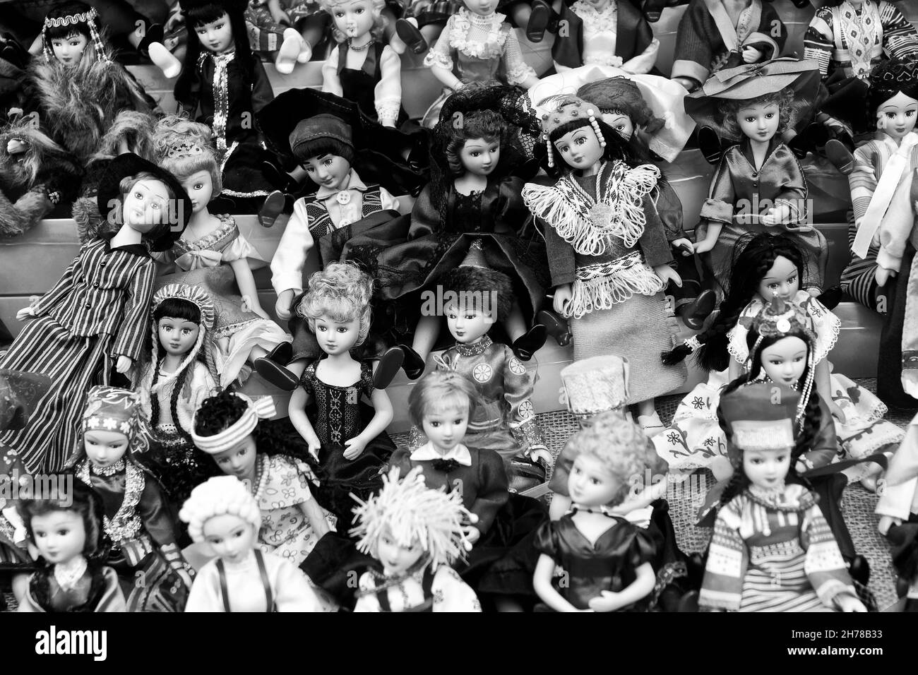 Foto-Puppen in Trachten Stockfoto