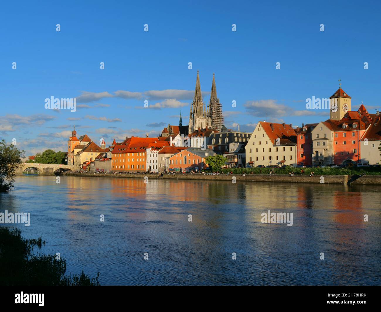 Regensburg, Deutschland: Malerische Skyline an der Donau Stockfoto