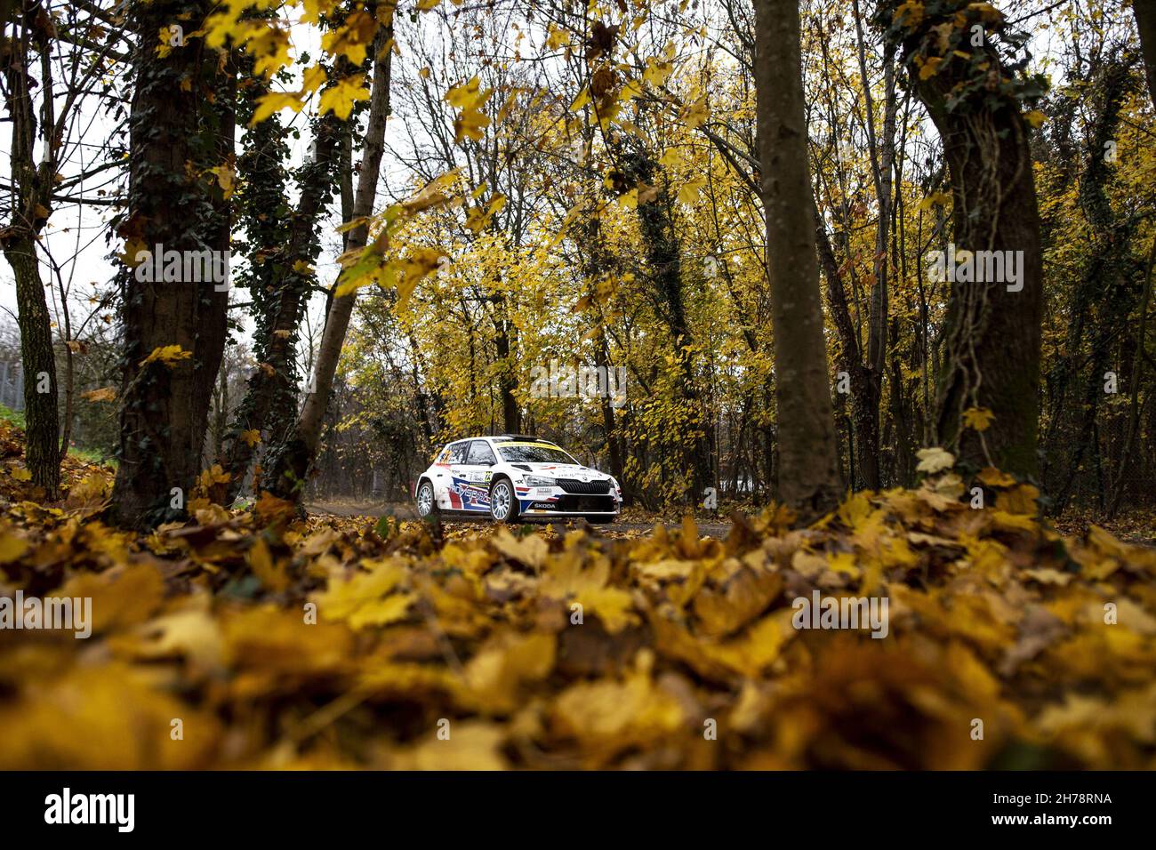 23 Gryazin Nikolay (raf), Alexandrow Konstantin (raf), Movisport, Volkswagen Polo GTI, Aktion während der ACI Rallye Monza, 12. Lauf der FIA WRC 2021, FIA Rallye-Weltmeisterschaft, vom 18. Bis 21. November 2021 in Monza, Italien - Foto: Nikos Katikis/DPPI/LiveMedia Stockfoto