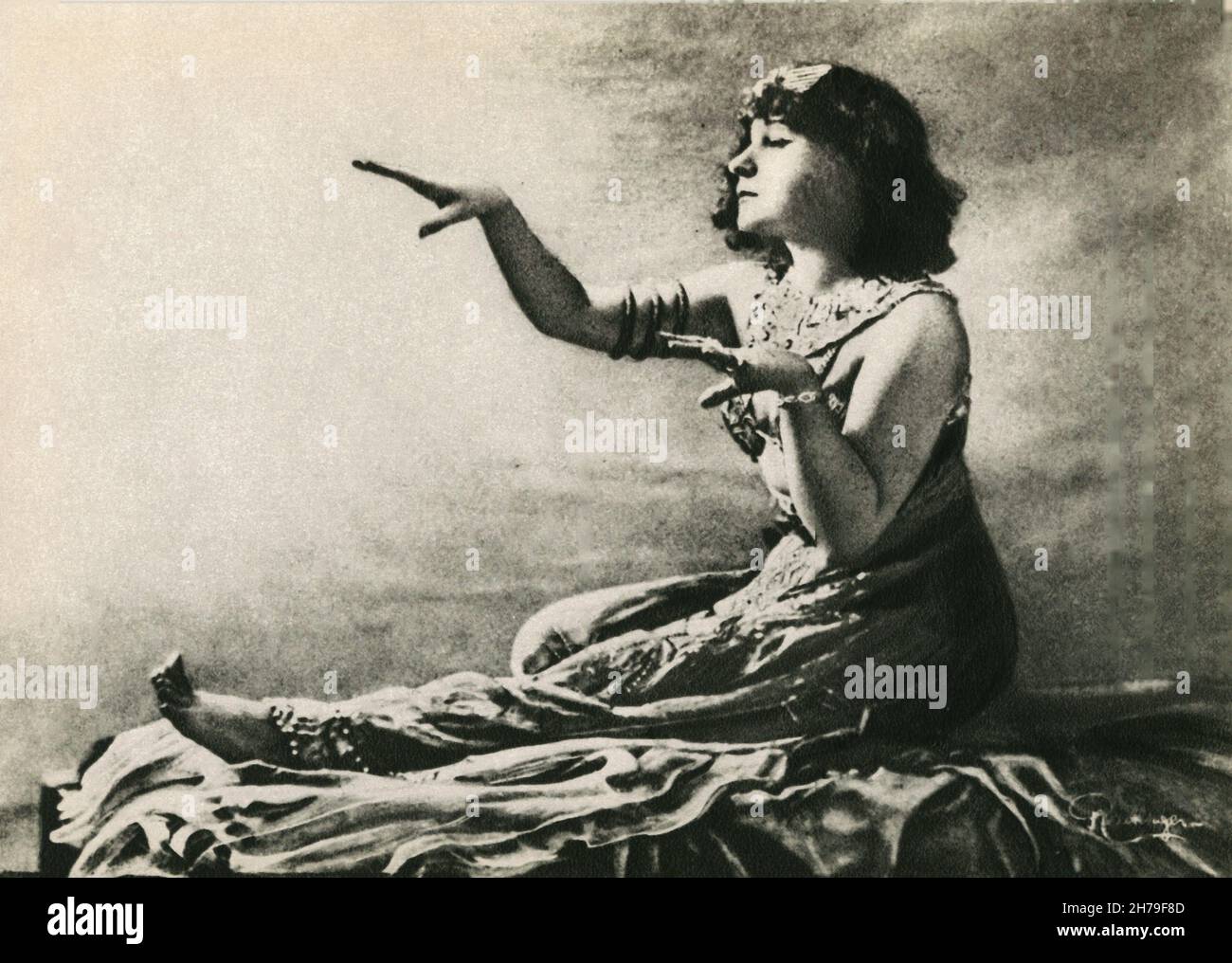 Sidonie Gabrielle COLETTE - Charles REUTLINGER ©Archives-Zephyr/Opale.photo *** Ortsüberschrift *** Stockfoto