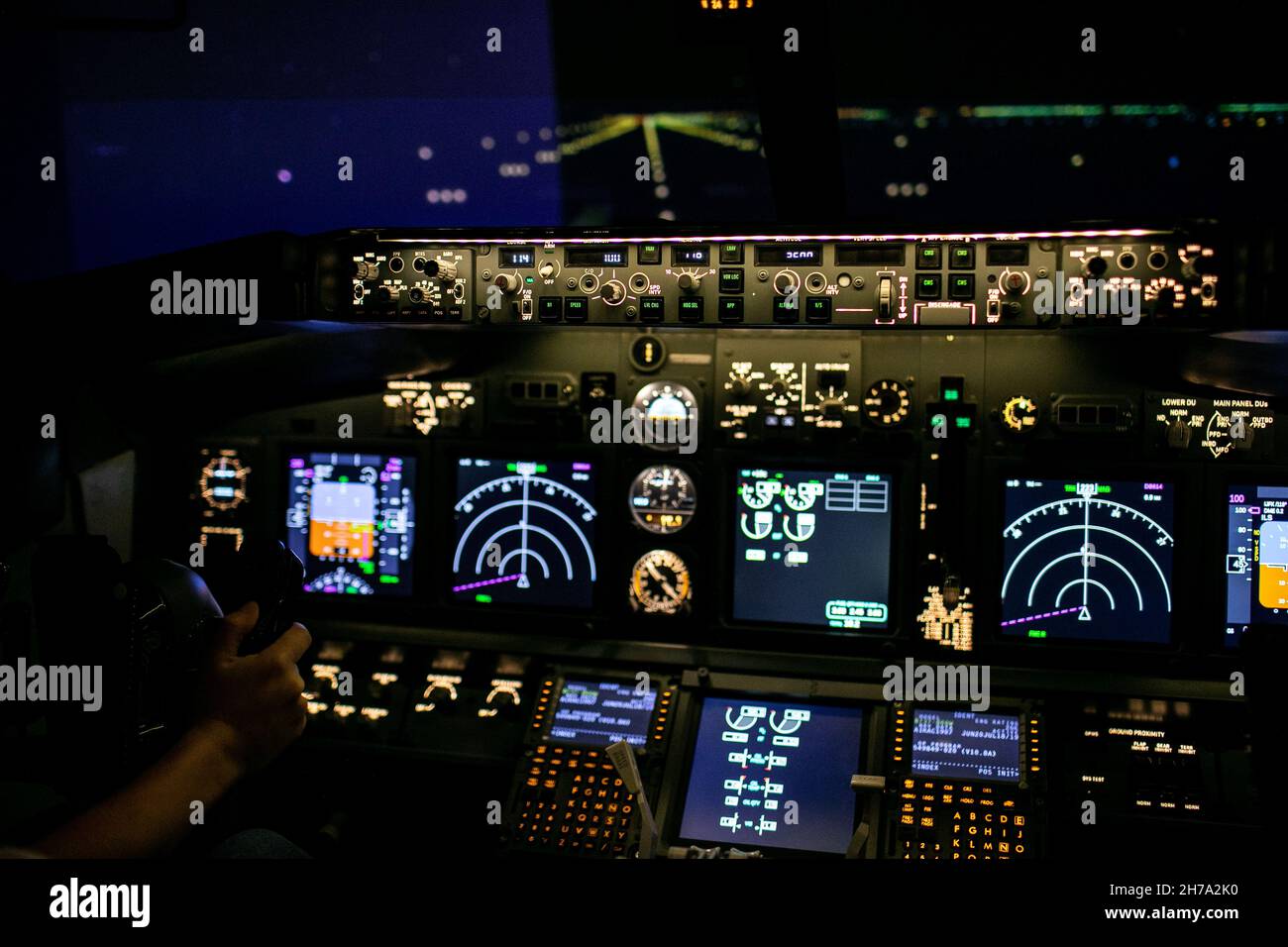 Blick vom Cockpit auf die Start- und Landebahn Stockfoto