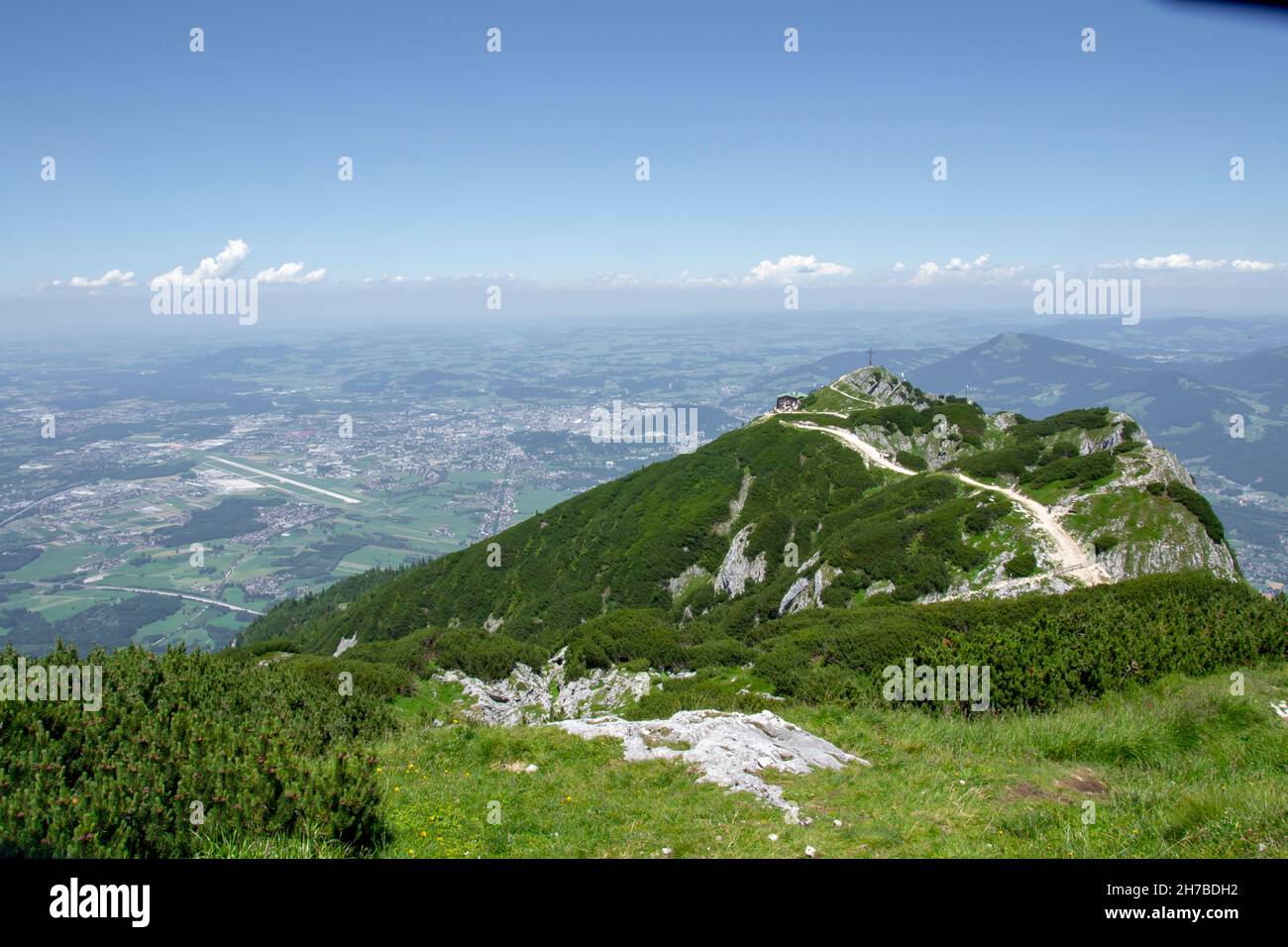 Das Kehlsteinhaus , Hitlers Adlernest im Sommer. Kehlstein, Obersalzberg, Berchtesgaden, Deutschland. Stockfoto